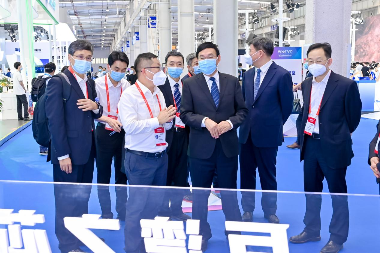 巨灣XFC極速電池亮相2022世界新能源汽車大會