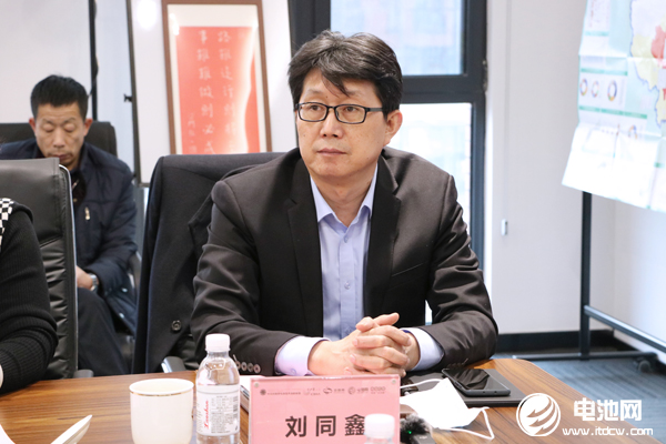 青島聯(lián)合新能源汽車有限公司董事長(zhǎng)劉同鑫 青島聯(lián)合新能源汽車有限公司董事長(zhǎng)劉同鑫