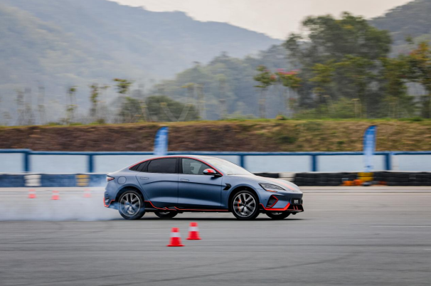 比亞迪,新能源汽車(chē),CTB技術(shù)