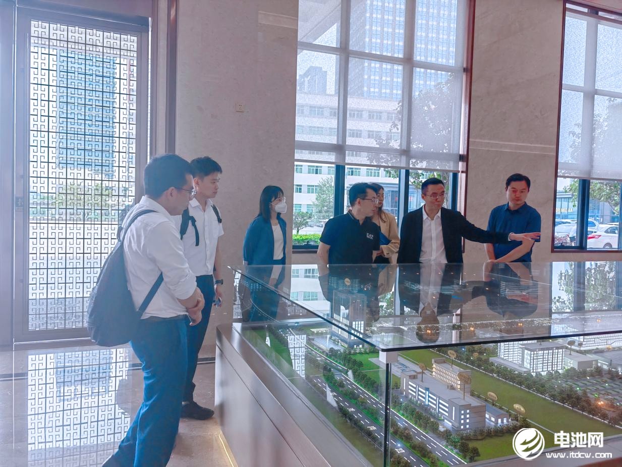 中國電池新能源產(chǎn)業(yè)鏈調(diào)研團一行到訪海目星