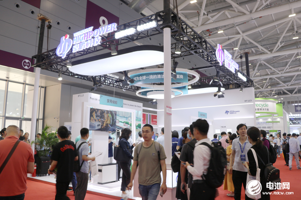 豪鵬科技鋰電收入占比逾8成 海外市場與儲能業務加速拓展 豪鵬科技鋰電收入占比逾8成 海外市場與儲能業務加速拓展