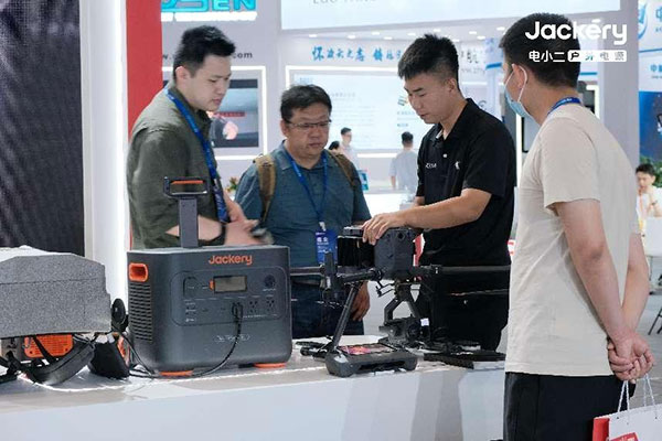 安防應急新力量！華寶新能SG 2000 Plus亮相中國國際國防電子展