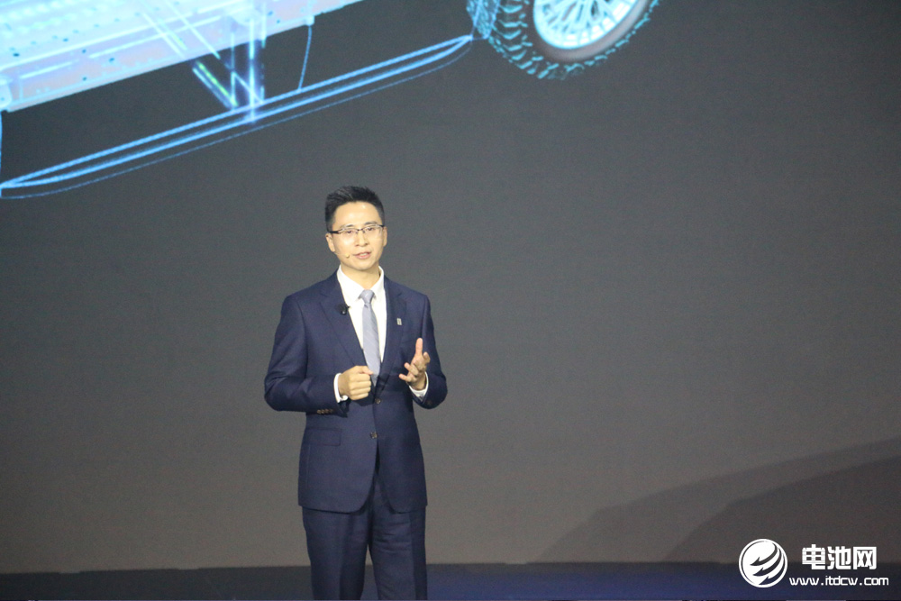 比亞迪集團副總裁、產品規劃及汽車新技術研究院院長楊冬生
