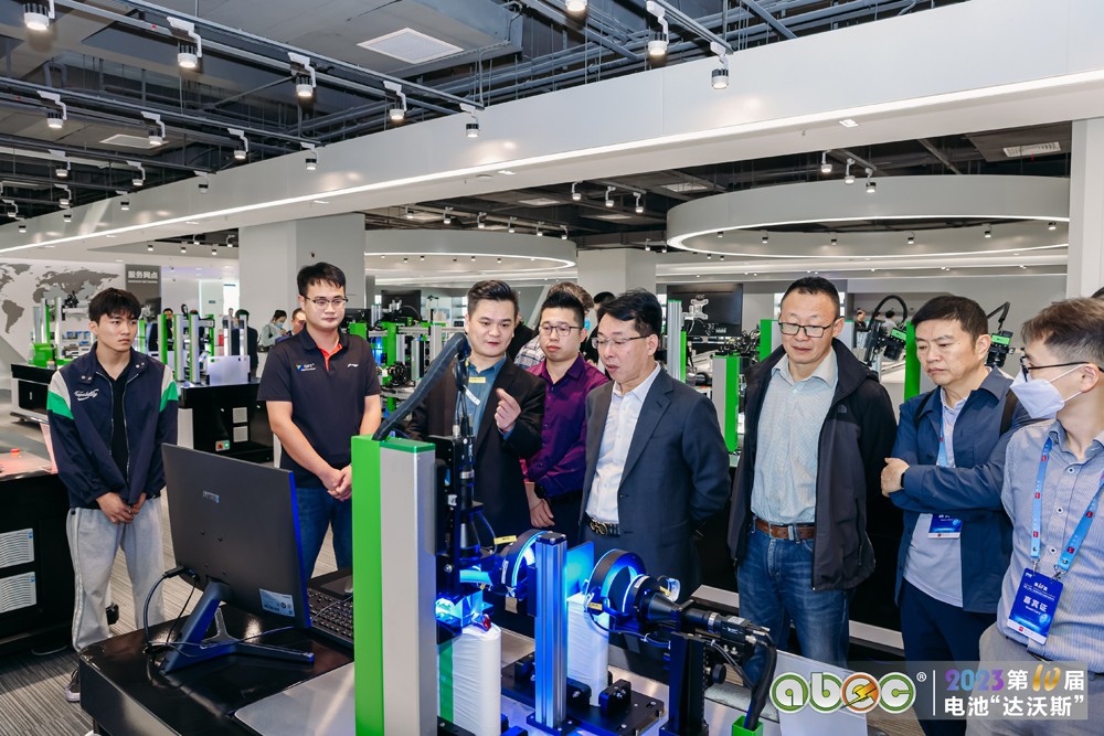 ABEC 2023丨電池“達(dá)沃斯”與會(huì)嘉賓參觀考察