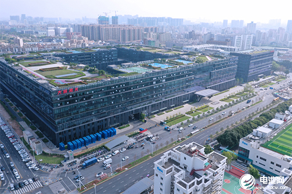 動力電池產(chǎn)業(yè)進入新存量化周期 智能裝備企業(yè)謀局全球化