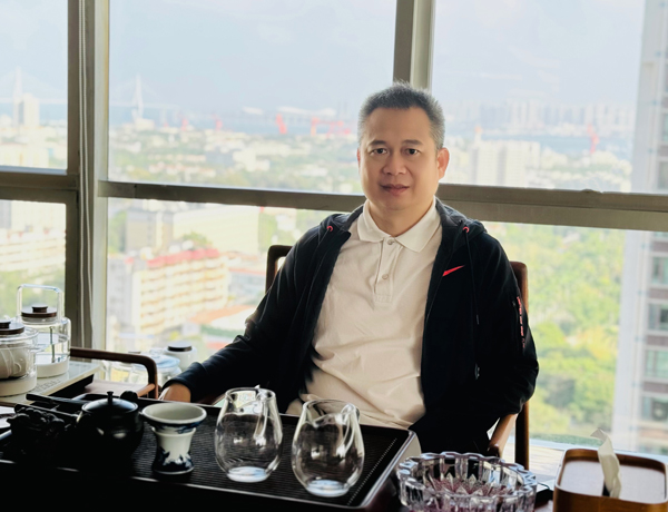 廣東中捷精創化學有限公司董事何明德