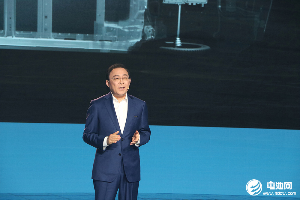 搭載比亞迪最強(qiáng)三電系統(tǒng)！海洋網(wǎng)迎高光“獅”刻！