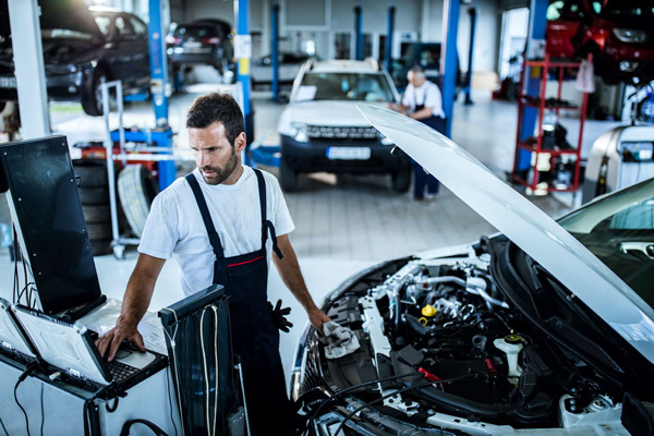 保時捷或將入股德國電池制造商瓦爾塔
