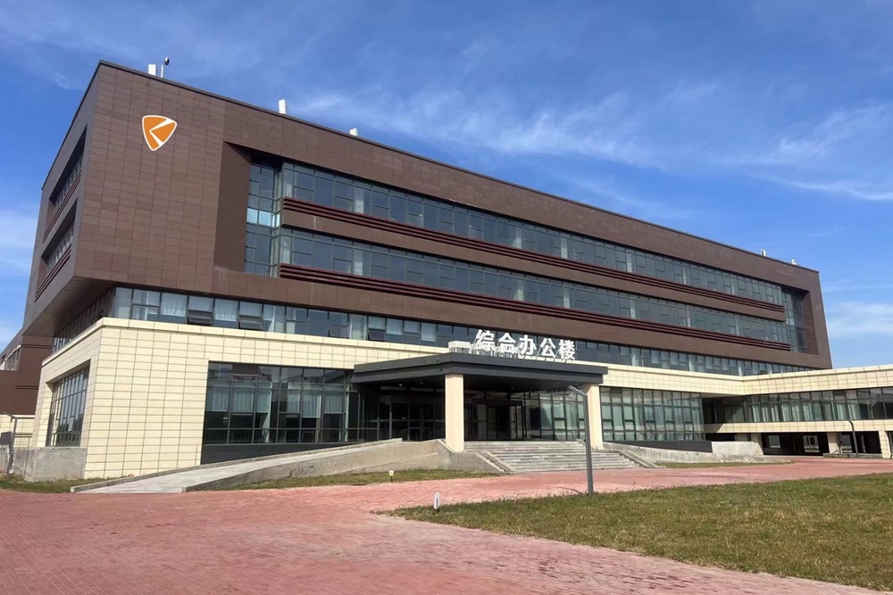 酷克車業：鈉電池專用電動車批量生產 三年內擬生產超100萬臺