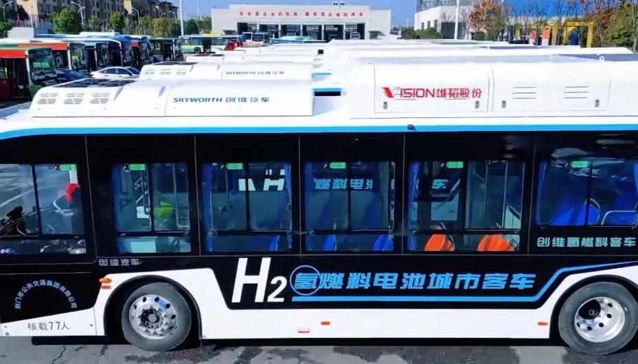 搭載雄韜最新燃料電池系統(tǒng)！湖北荊門首批氫燃料電池公交車正式運(yùn)營(yíng)
