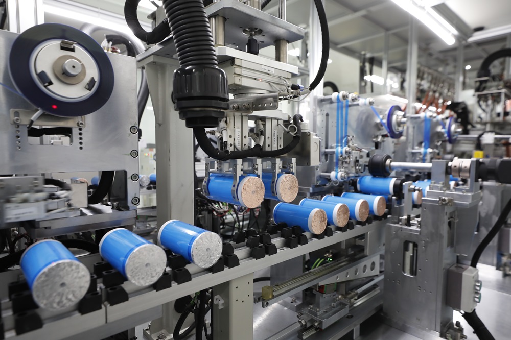 多氟多預計2026年電池出貨超30GWh 儲能業務占比提升至50%以上