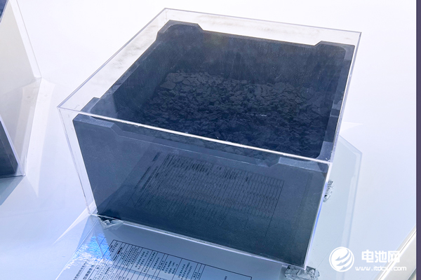 磷酸鐵鋰行業博弈加劇!5天內5家上市公司減產挺價